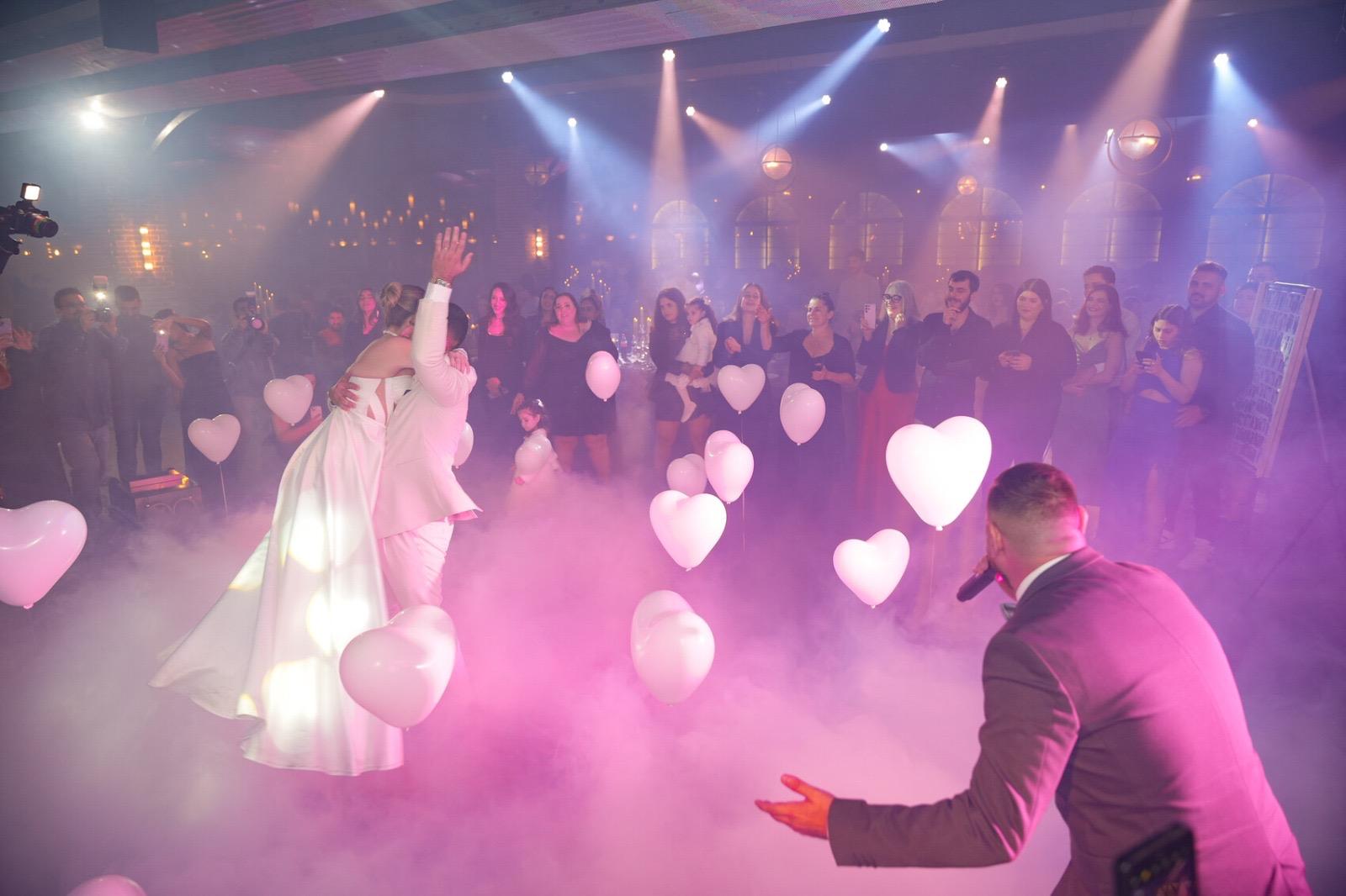 מאיר שוסטר בהופעה